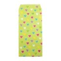 Pochette cadeau - Coeurs multicouleur effet dessin en crayon couleur de fond verte pistache